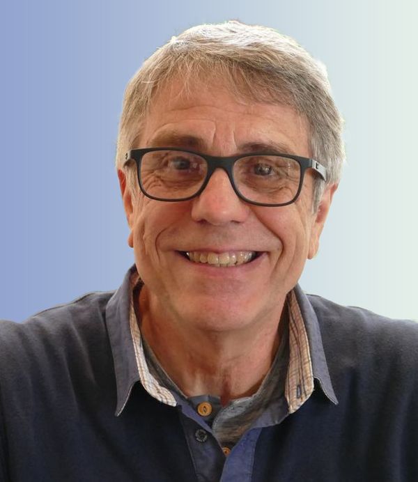 Chargé de la Communication avec la Presse et les Entreprises